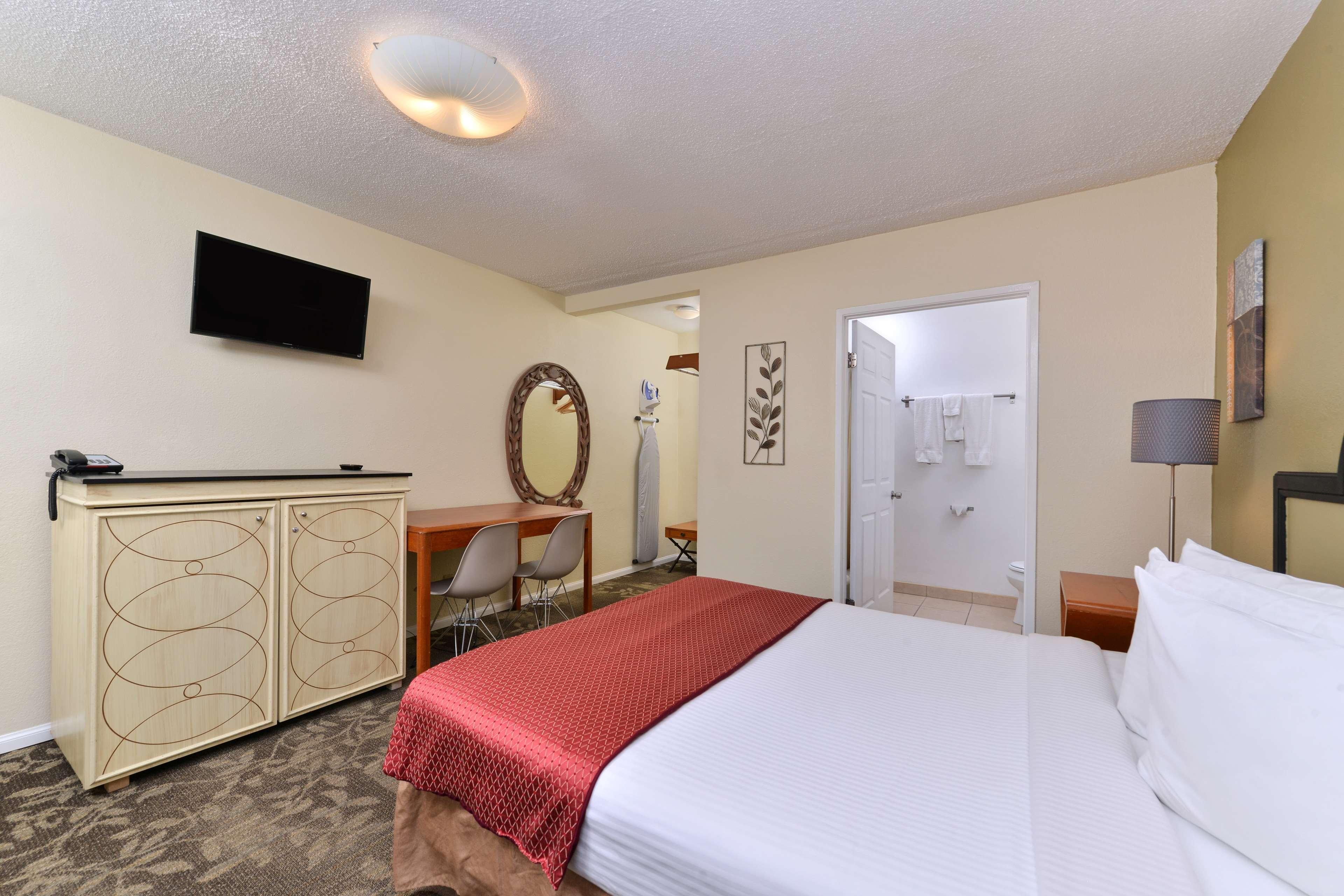 Hotel Mercure Lyon Centre Charpennes Вильорбан Екстериор снимка