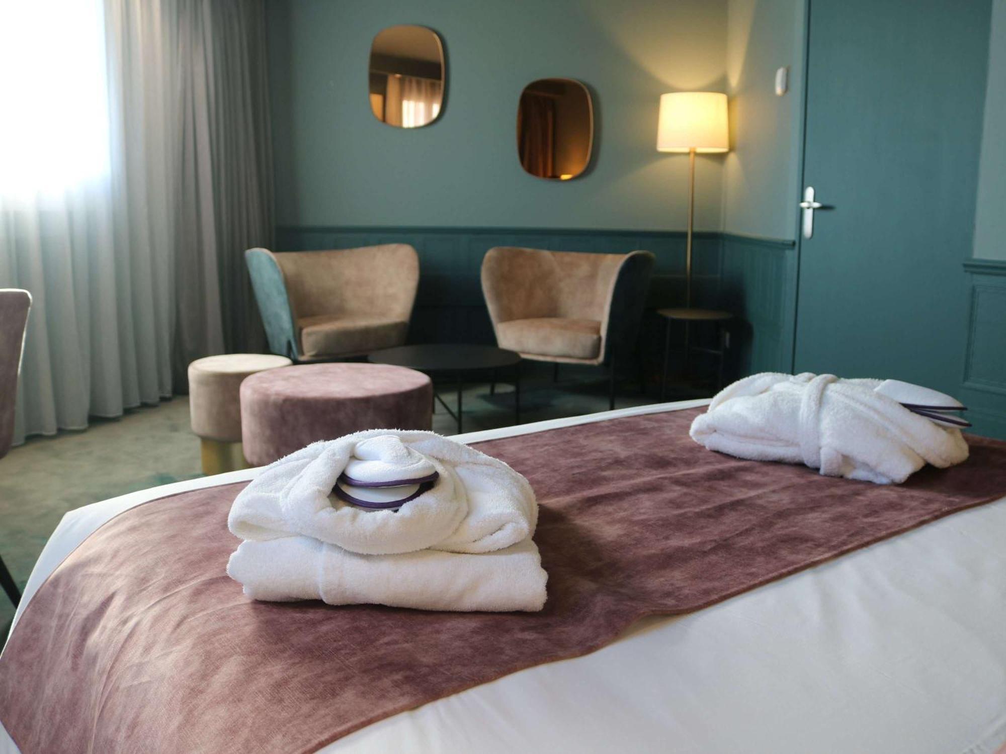 Hotel Mercure Lyon Centre Charpennes Вильорбан Екстериор снимка
