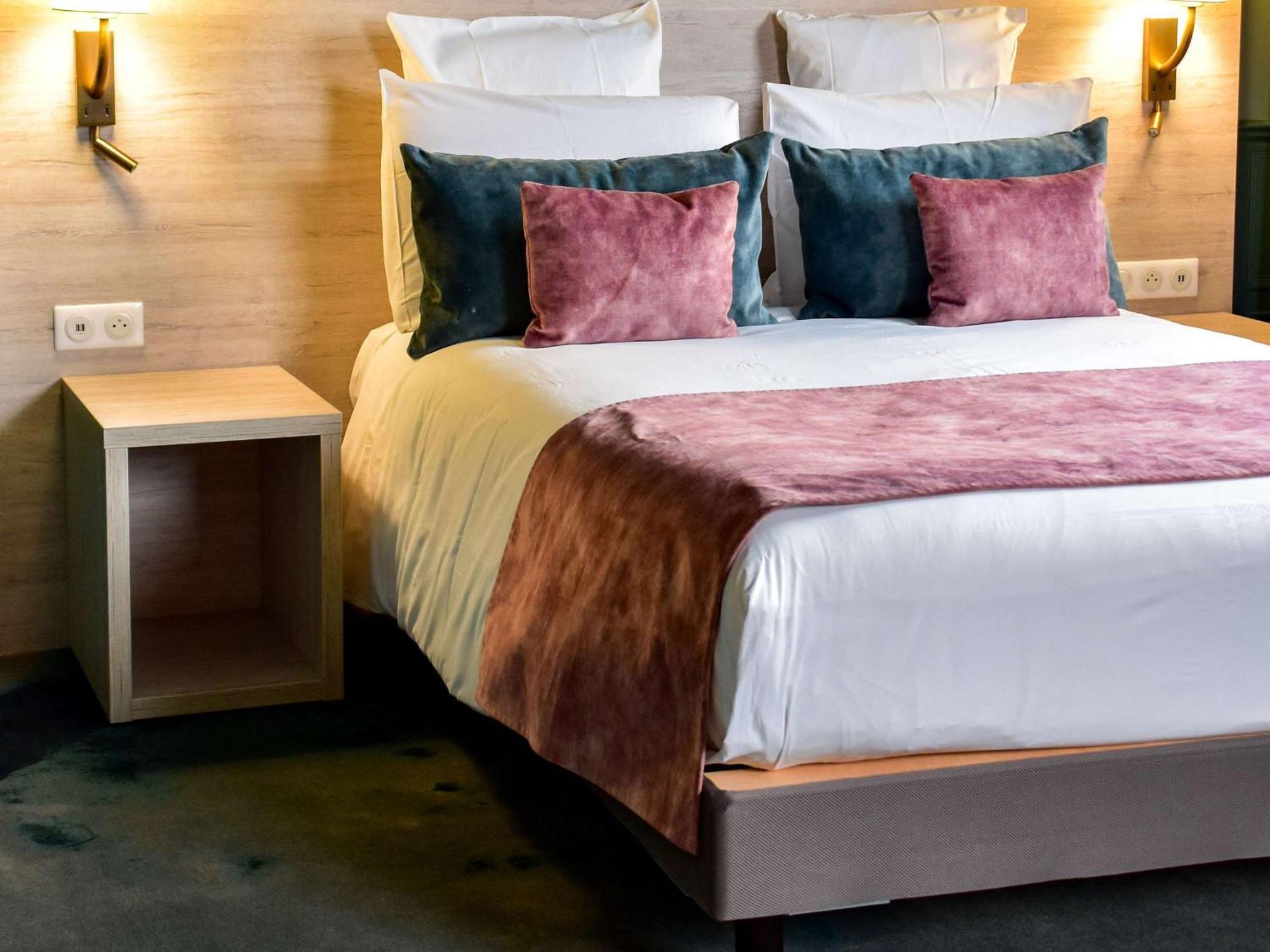 Hotel Mercure Lyon Centre Charpennes Вильорбан Екстериор снимка