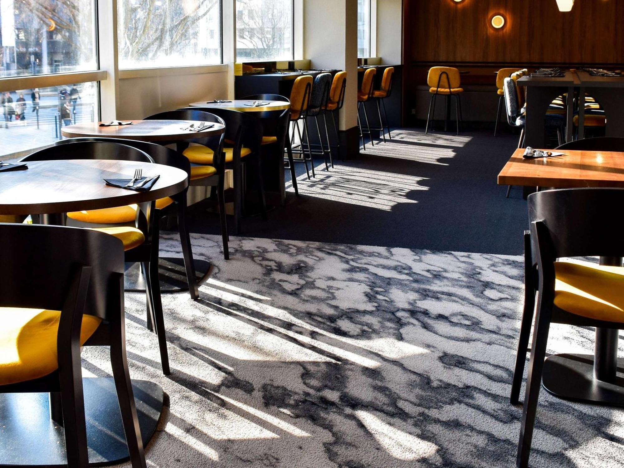 Hotel Mercure Lyon Centre Charpennes Вильорбан Екстериор снимка